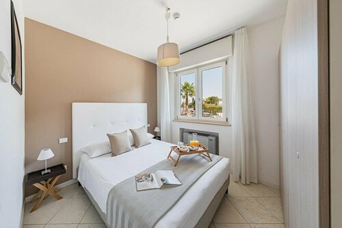 Residenza Miralago With Pool - Ground Floor Studio Apartment, Забронировать Апартаменты/квартира Апартаменты Дезенцано-дель-Гарды, Апартаменты/квартира