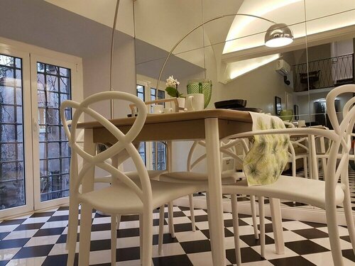 Gentleness Home, Забронировать Отель Отели Рима с парковкой, рядом с Колонна Марка Аврелия, Парковка