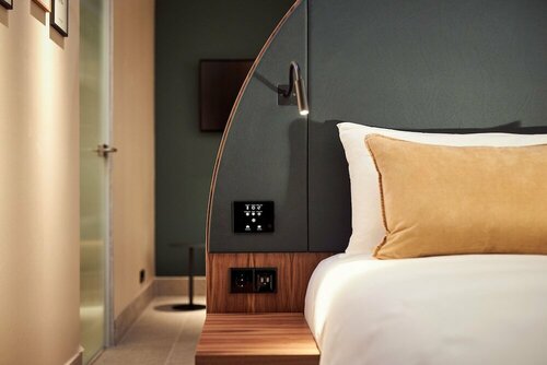 Met Hotel Amsterdam, Book Hotel  