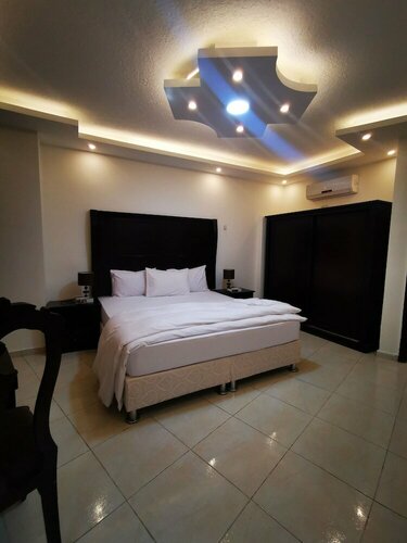 Al Fakher Hotel Apartments & Suites, Забронировать Апартаменты/квартира Отели Аммана с парковкой, рядом с Al Mukhtar Mall Amman, Парковка