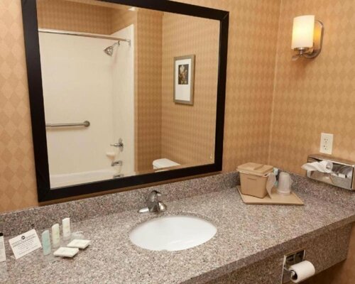 Comfort Suites Pecos, Varaa Hotelli Pecos Texas