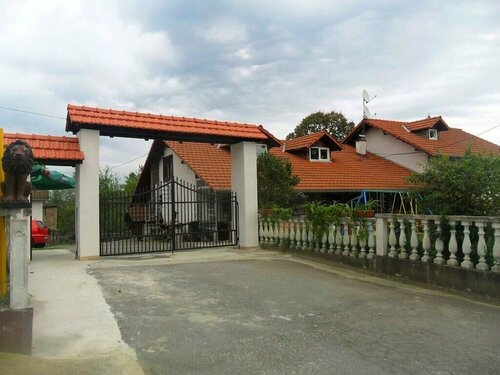 Camping Lukač, Réserver Hôtel Hôtels à Sisak-Moslavina County avec parking, Parking