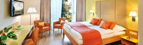 la pura women's health resort kamptal (отель для женщин), Забронировать Курортный отель Отели Waldviertel с бассейном, Бассейн