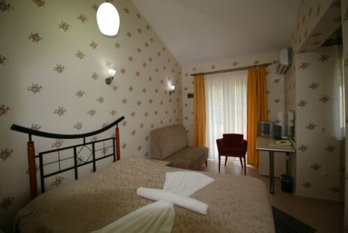 EMAN TERMAL HOTEL, Забронировать Отель Отели Ылыджалы с бассейном, Бассейн