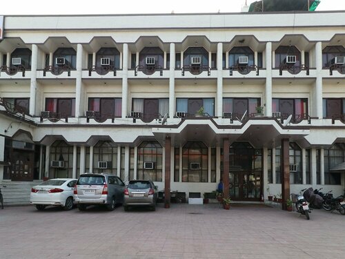 Collection O 29566 Hotel Mid Town, Varaa Hotelli Panipat Haryana