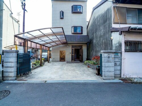 Guesthouse Oimazato, Забронировать Апартаменты/квартира Отели Осаки с парковкой, рядом с Ansenji Temple, Парковка