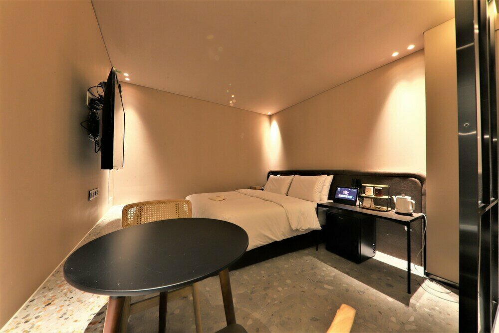 MU:TE Hotel