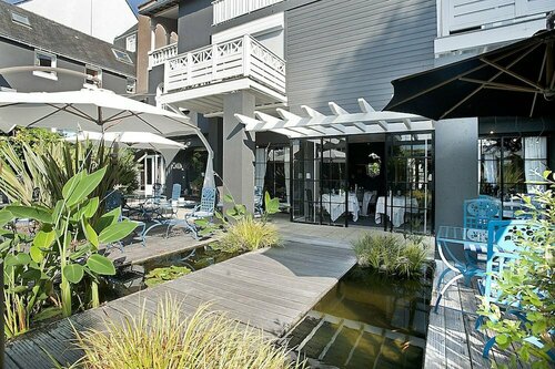 Hotel de Charme Le Sud Bretagne, Забронировать Отель Порнише La Baule Bay