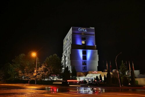 Terra Europe Hotel, Reservar Hotel Hotéis em Targovishte com estacionamento, Estacionamento