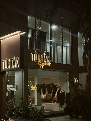 Tuk Tak Spaces, Rezerwuj Apartamentowiec hotelowy Tanie hotele w Da Nang