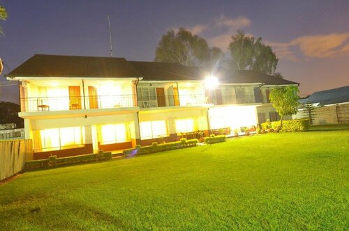FPFK Guest House, Réserver Maison d'hôtes Hôtels à Nairobi avec parking, Parking