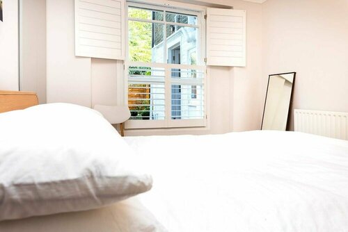 Modern 1 Bedroom Apartment in Dalston With Garden, Забронировать Апартаменты/квартира Хокни Лондон, рядом с Музей Хэкни