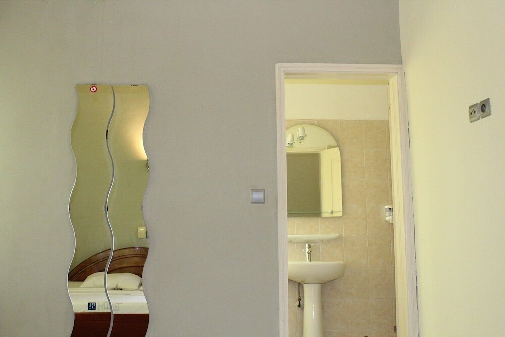 ‪i5 Hotel‬
