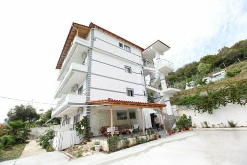 Hotel Erviliano, Забронировать Отель Борш Область Влёра