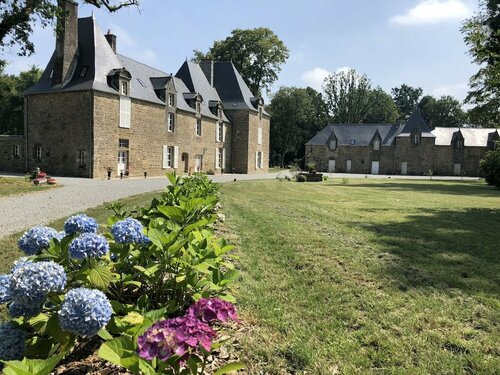 Le Château de la Croix Chemin, Réserver Hôtel Hôtels à Bretagne avec parking, Parking