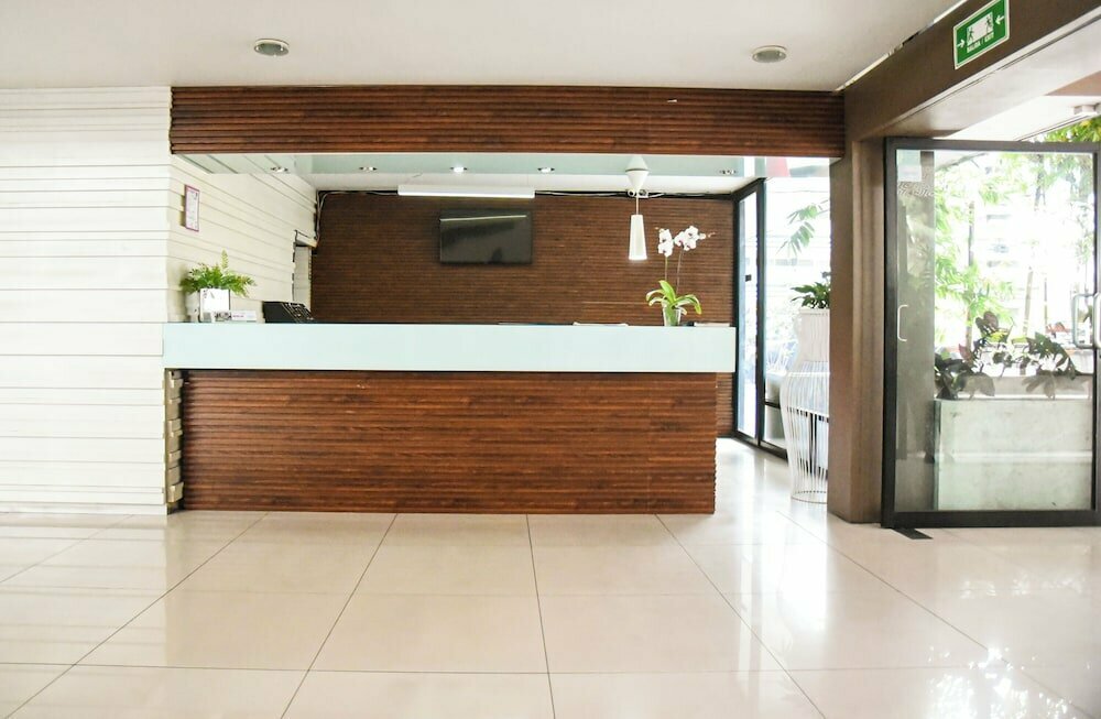 Hotel Expo Plaza Business and Family Guadalajara