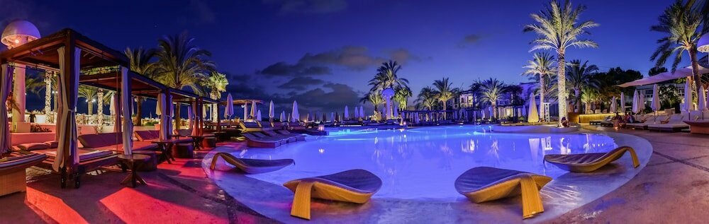 Destino Five Ibiza