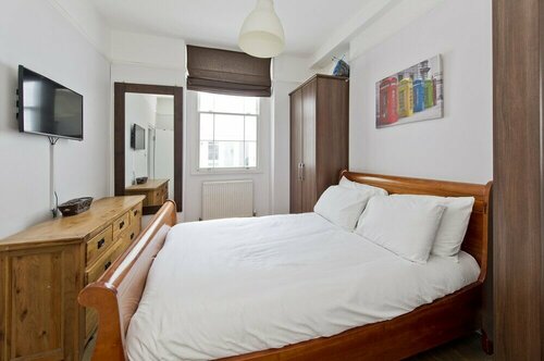 Charming 2-bed Apt, Pimlico, Забронировать Апартаменты/квартира Отели Большого Лондона с парковкой, Парковка