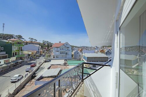 Khanh Uyen 1 Hotel, Забронировать Отель Отели Далата с парковкой, рядом с Cam Ly Waterfalls, Парковка