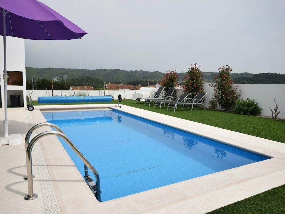 Modern Villa With Private Swimming Pool Near Nazare