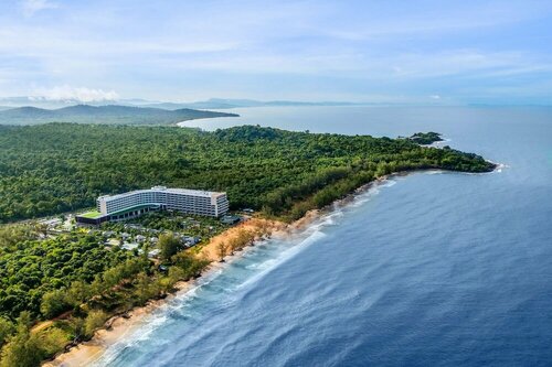 Crowne Plaza Phu Quoc Starbay by IHG, Забронировать Отель Отели Ганх-Дау с бассейном, Бассейн