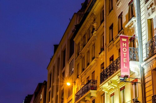 Hotel Riviera OPERA Cadet, Забронировать Отель Отели Парижа с парковкой, рядом с Сен-Жорж, Парковка