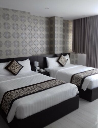 Lucky Star Hotel