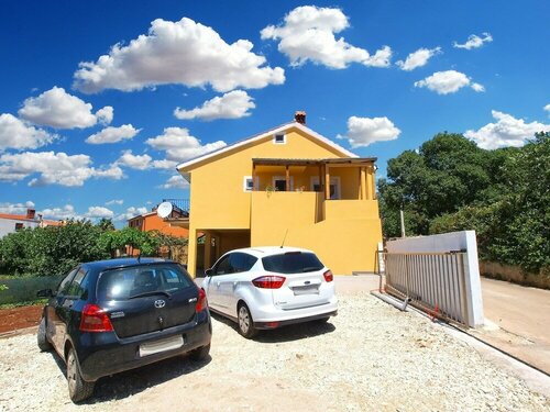 House 1411, Забронировать Дом для отпуска Отели Лоборика с парковкой, Парковка