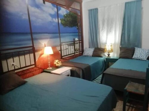 Habitacions Can Pau Guest House, Забронировать Гостевой дом Отели Льянсса с парковкой, Парковка