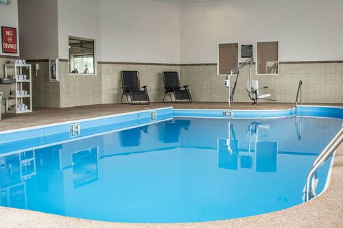 Quality Inn & Suites, Book Hotel Hoteller i Ohio med parkering, Parkering