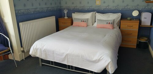 Brunswick Bed & Breakfast, Забронировать Отель «постель и завтрак» Отели Jurassic Coast с парковкой, Парковка
