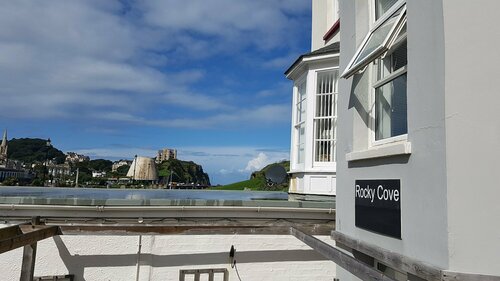 Rocky Cove Bed and Breakfast, Забронировать Отель «постель и завтрак» Илфракомб Девон, рядом с Статуя «Истина»