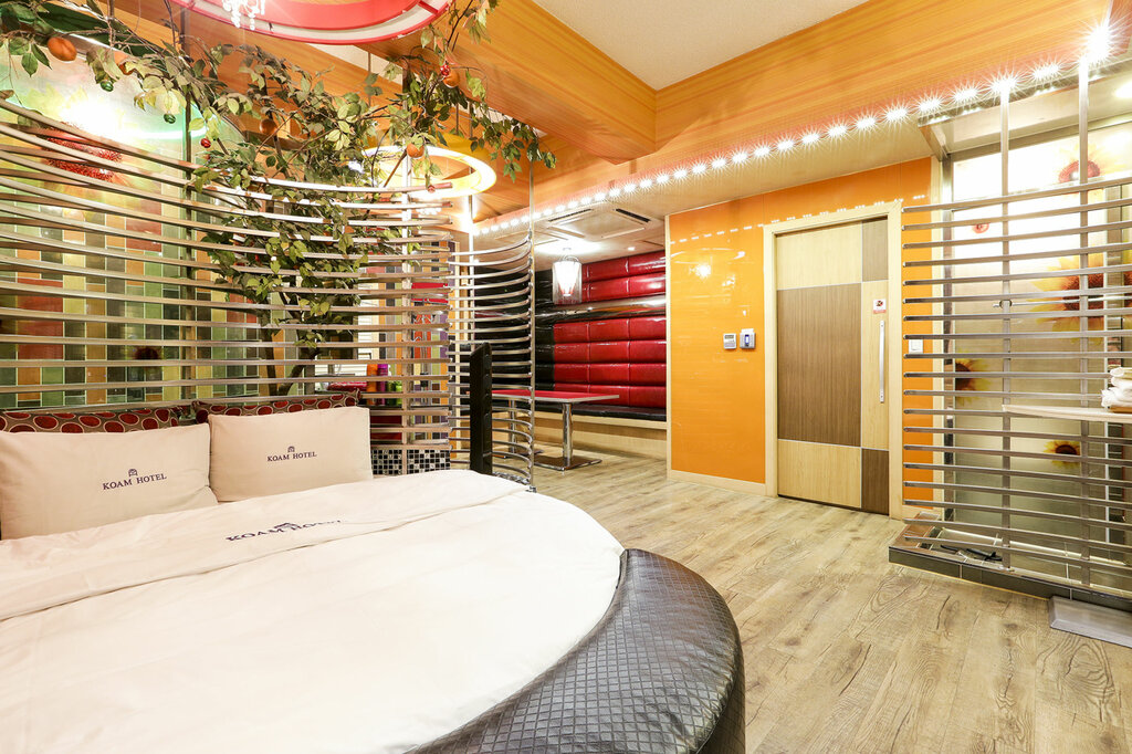 Koam Tourist Hotel