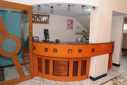 Hotel Naveen, Забронировать Отель Коимбатур штат Тамилнад, рядом с Железнодорожный вокзал Коимбатур-Джанкшен