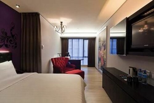 FX Hotel Taipei Nanjing East Road Branch, Забронировать Отель Zhongshan District Тайбэй