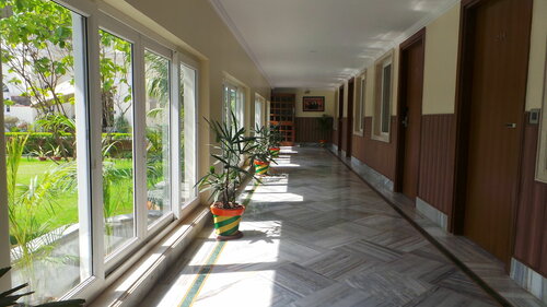 Hotel Surya, Kaiser Palace, Забронировать Отель Отели Варанаси 3 звезды, 3*