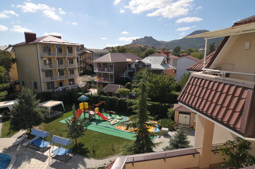 Morskoj Konek Guest House, Prenota Affittacamere Hotel a Crimea con piscina, Piscina
