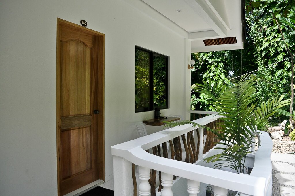 Cocoloco Beach Resort