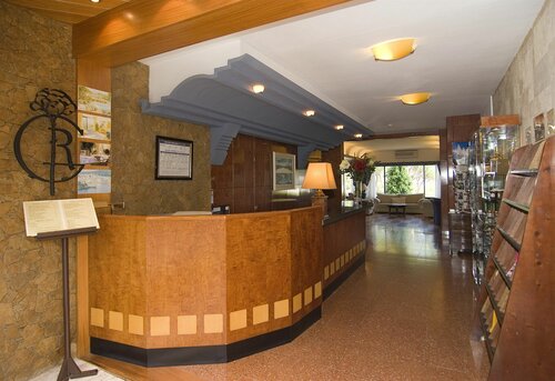 Hotel Garbí, Забронировать Отель Калелья-де-Палафрухель Baix Empordà