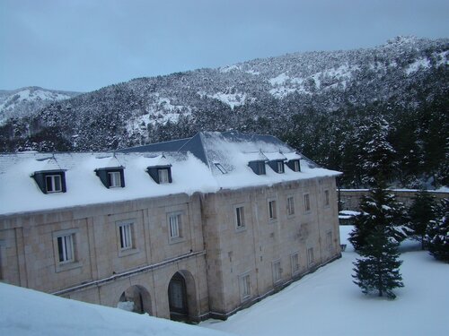 Hospedería Santa Cruz, Забронировать Отель Сан-Лоренсо-де-Эль-Эскориаль Sierra de Guadarrama