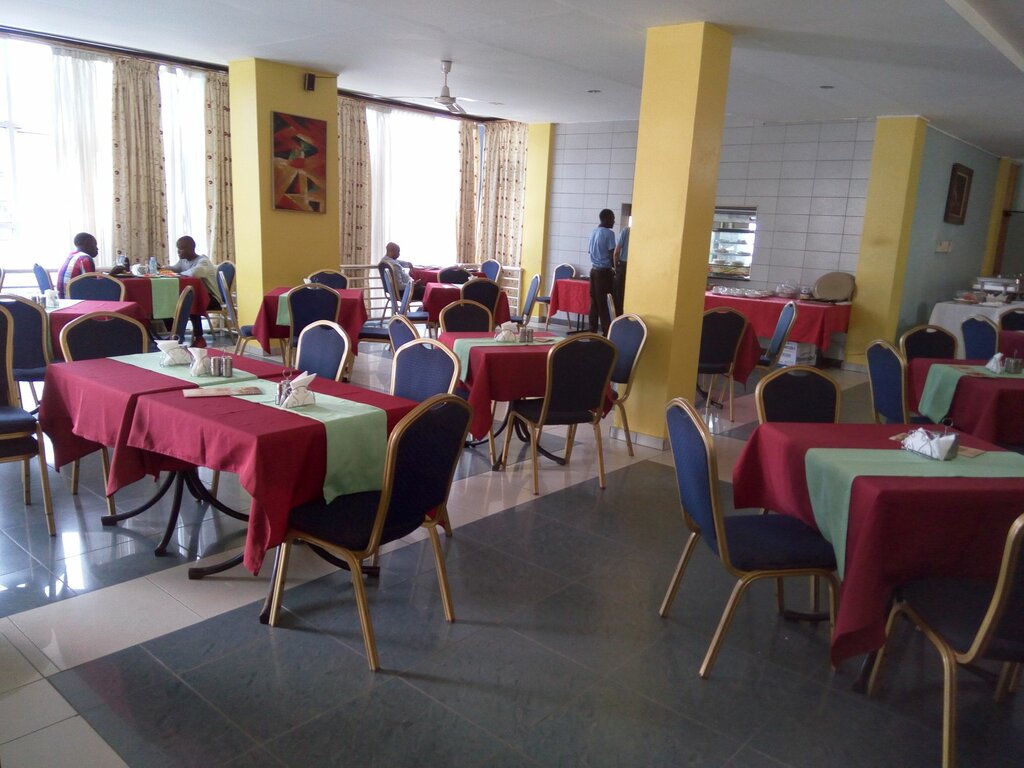 Aponye Hotel