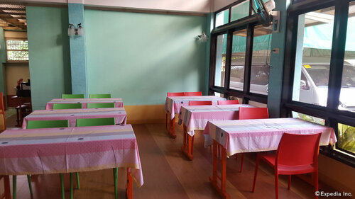 Julieta's Pension House, Rezervovat Hotel Hotely v San Miguel s parkováním, Parkování