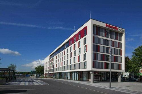 IntercityHotel Duisburg, Забронировать Отель Dellviertel Дуйсбург