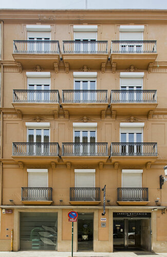 YOU & CO. J. Botánico Boutique, Забронировать Бутик-отель Экстрамурс Валенсия, рядом с Торговый центр Nuevo