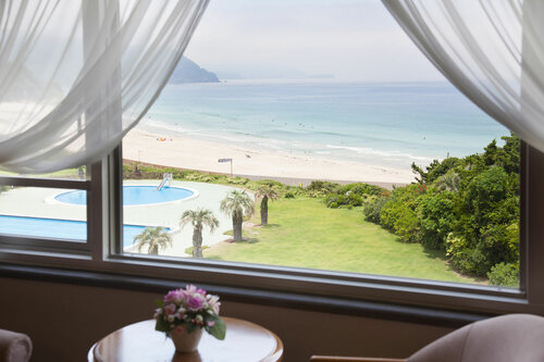 Hotel Izukyu, Boek Hotel Shimoda 
