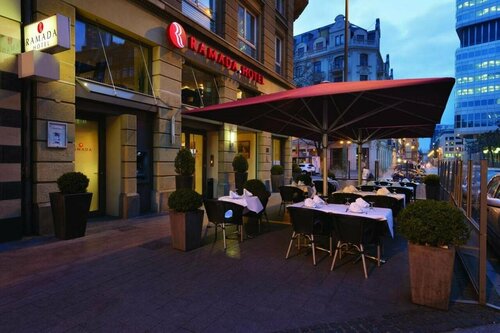 Ramada by Wyndham Frankfurt Central Station, Забронировать Отель Отели Франкфурт-на-Майне 4 звезды, рядом с Kaisersaal, 4*