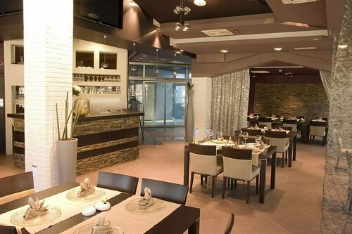 Hotel Diadem, Rezerwuj Hotel Hotele w Split-Dalmatia County z parkingiem, Parking