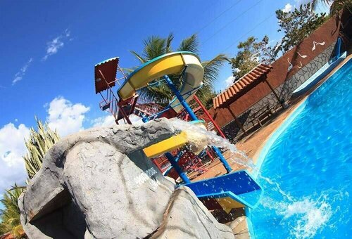Camping Clube e Pousada Novilha de Ouro, Забронировать Гостевой дом Отели Калдас-Новас с бассейном, Бассейн