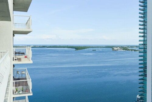 Luxury Apartments W Pool & Ocean views, Забронировать Апартаменты/квартира Брикелл Майами