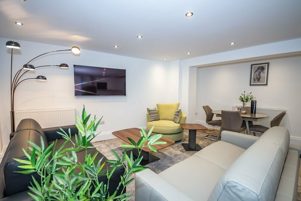 2 Bed- The Sandringham Suite